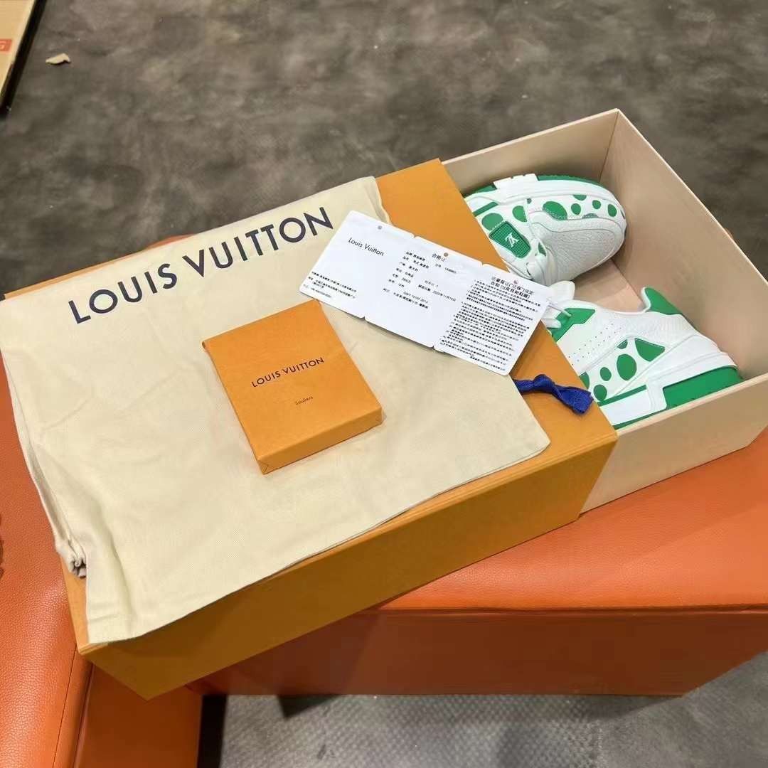 Shop Louis Vuitton 2023 SS Monogram Street Style Leather Small Shoulder Bag  Logo (M81852) by OceanPalace