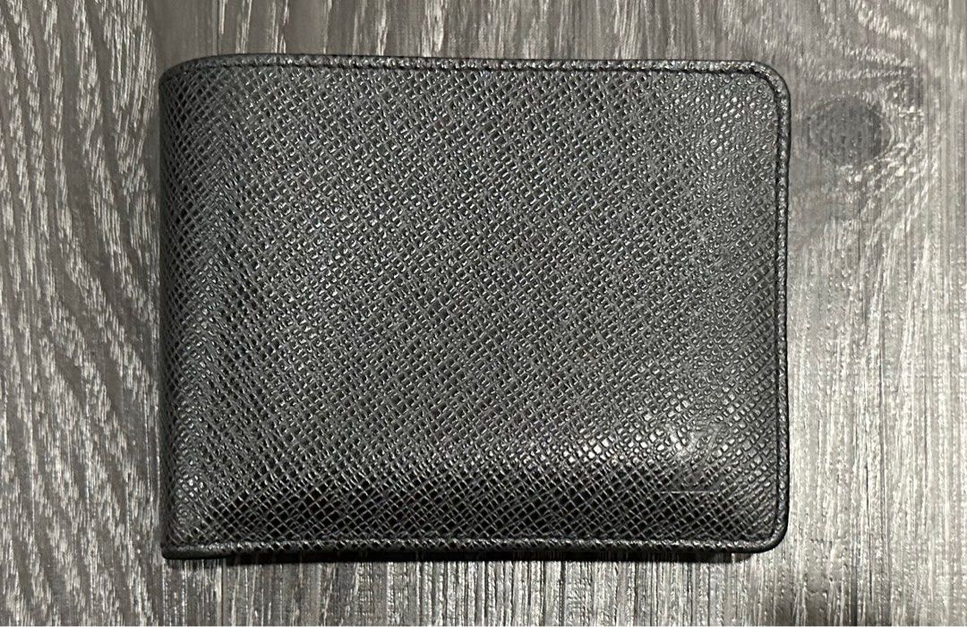 Louis Vuitton, Bags, 3 Authentic Louis Vuitton Bifold Mens Compact Wallet  Datecode 882