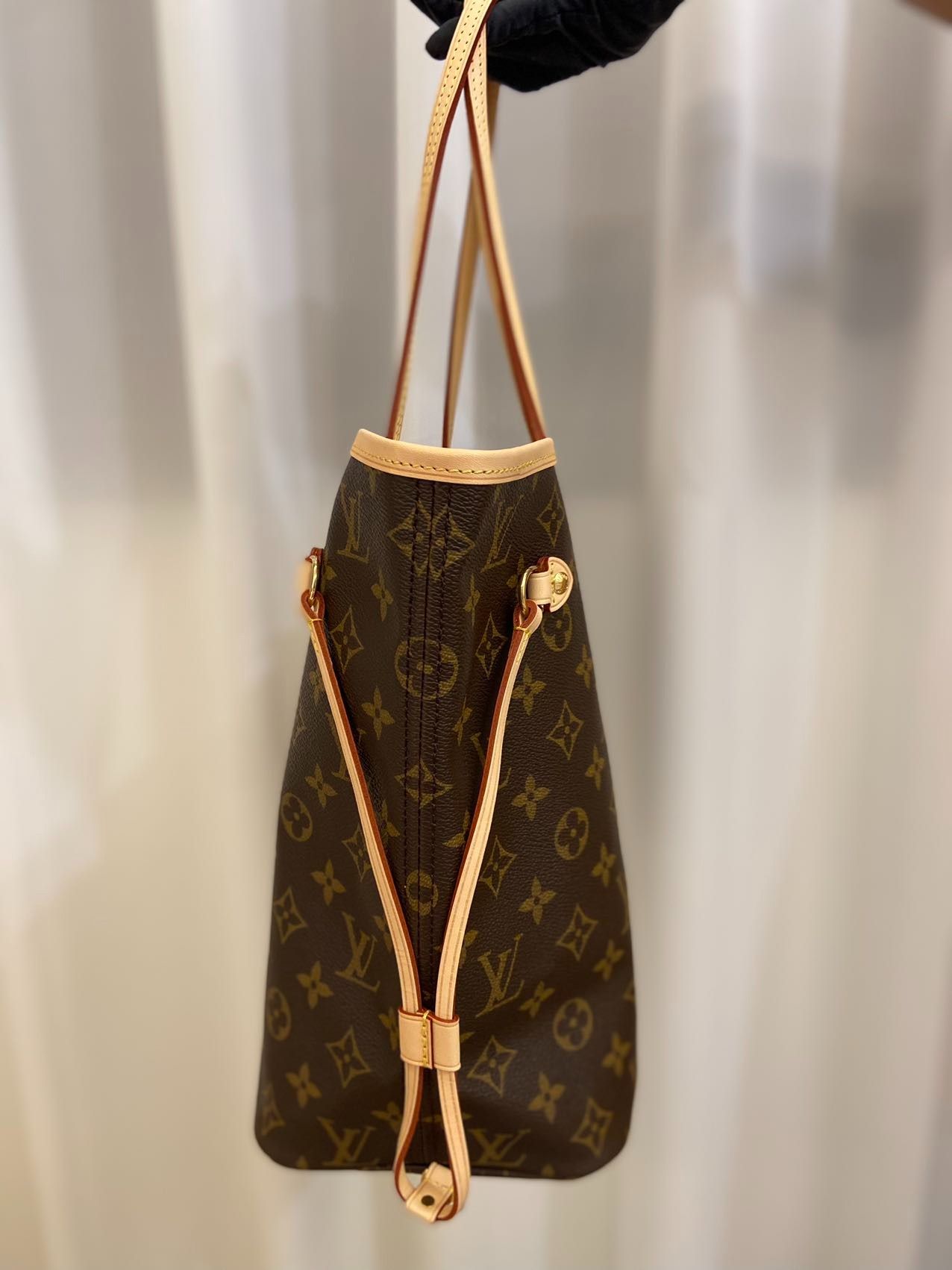 Louis Vuitton Neverfull Monogram MM Pivoine Lining