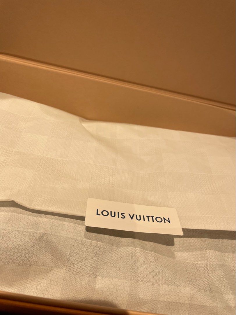 Louis Vuitton M77371 Evermore Shawl