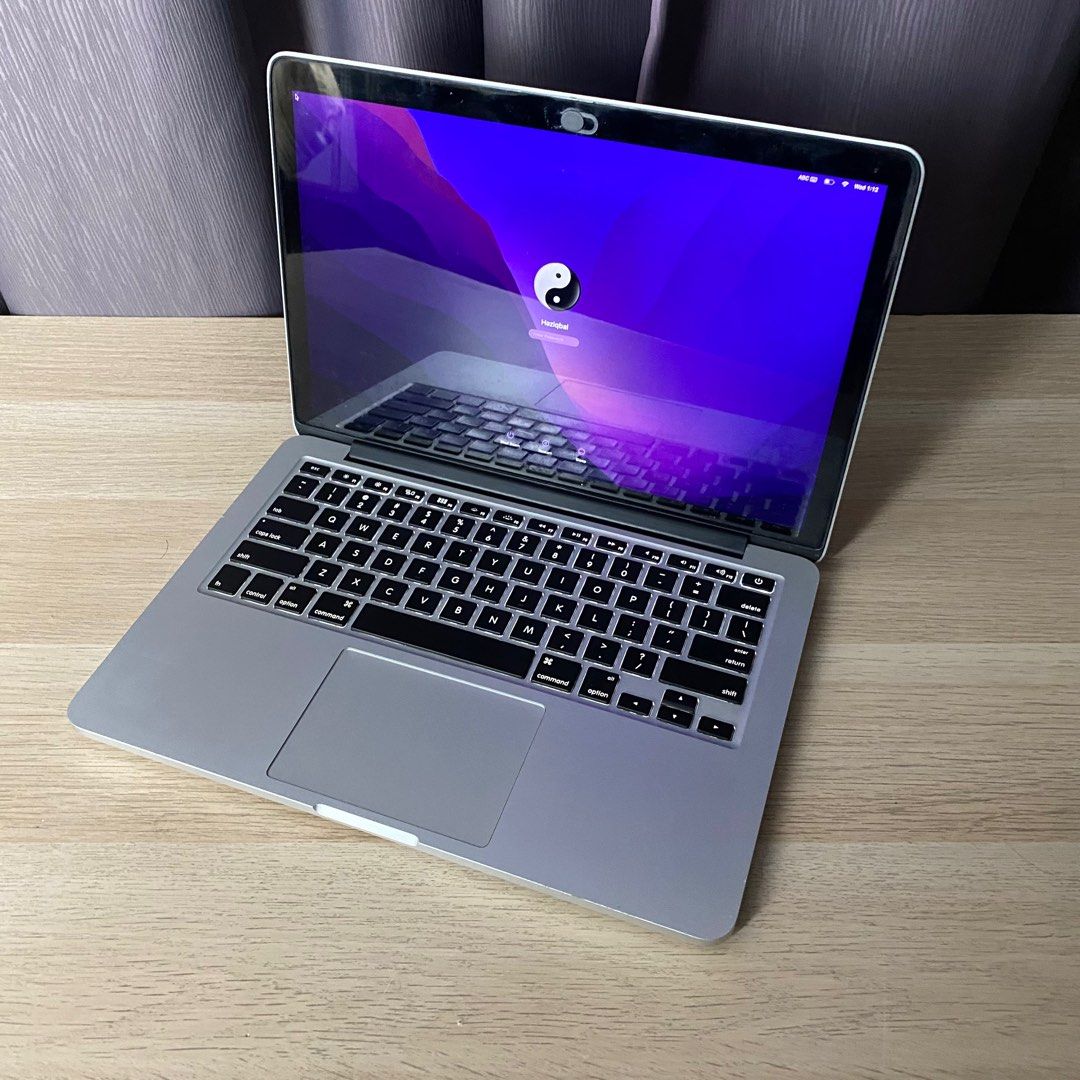 MacBook Pro 13inch Early 2015 16GB 256GB