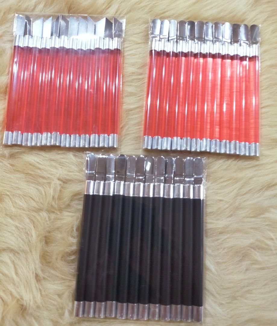 Make up spatula (Category: Makeup) located in Quezon City. Submitted by floreskari78555 (Listing ID 1223552279, Image 1). Description: Make up Spatula per pack (12pcs) 180php 2 kinds; -Round Make up Spatula (black & red) -Angled Make up Spatula (red) -Retail 20php -Wholesale 180php (12pcs) *Authentic *Per pack Wholesale *Cod/Gcash *We ship nationwide.