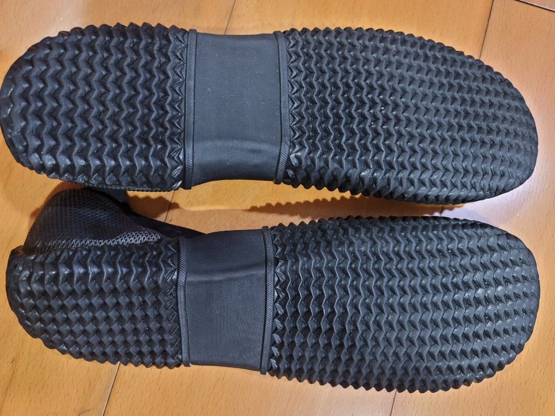 Mares Equator 2MM Dive Boot (Black) on Carousell