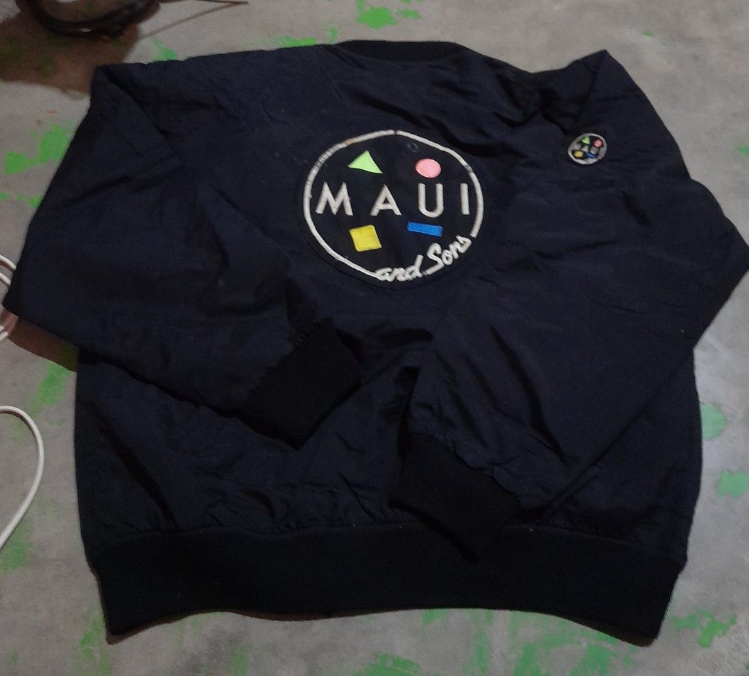 Maui and sons bomber jacket, Men's Fashion, Activewear on Carousell