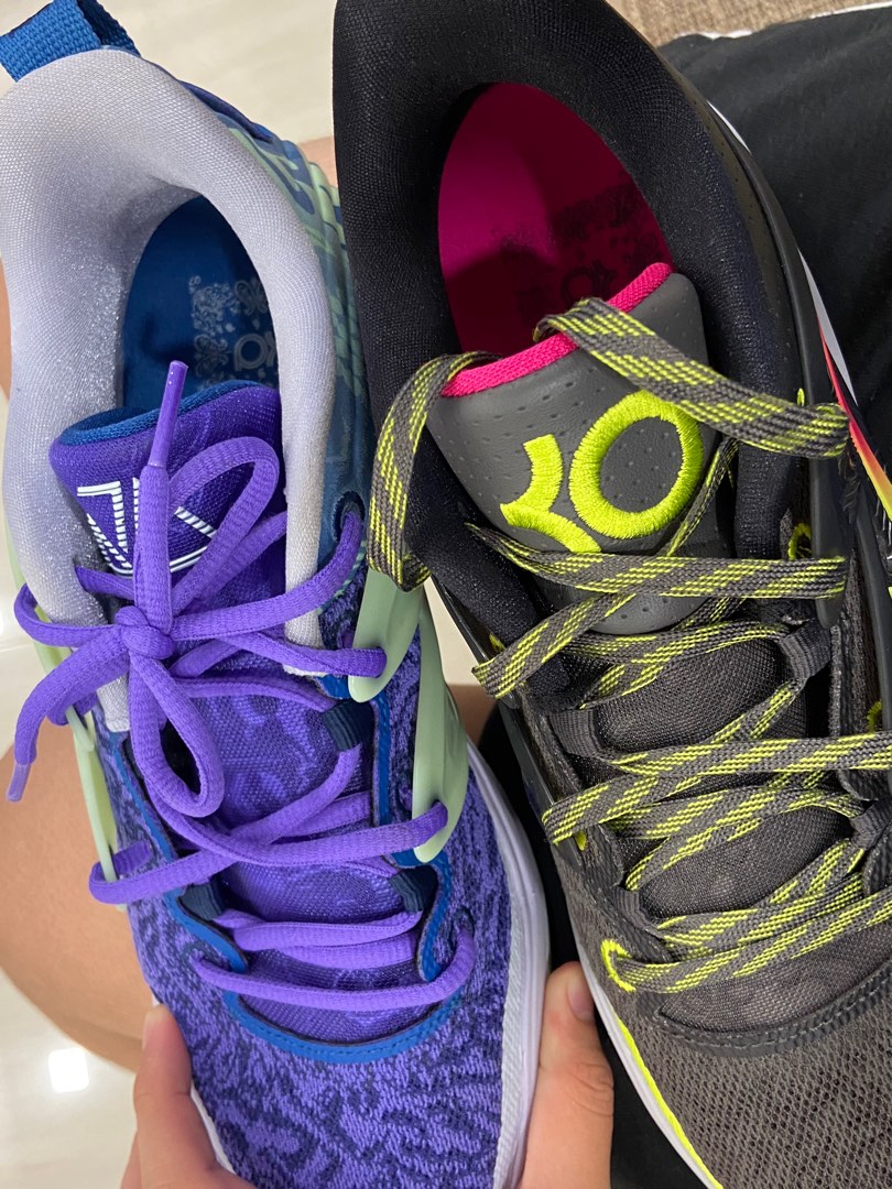 kd mismatched shoes