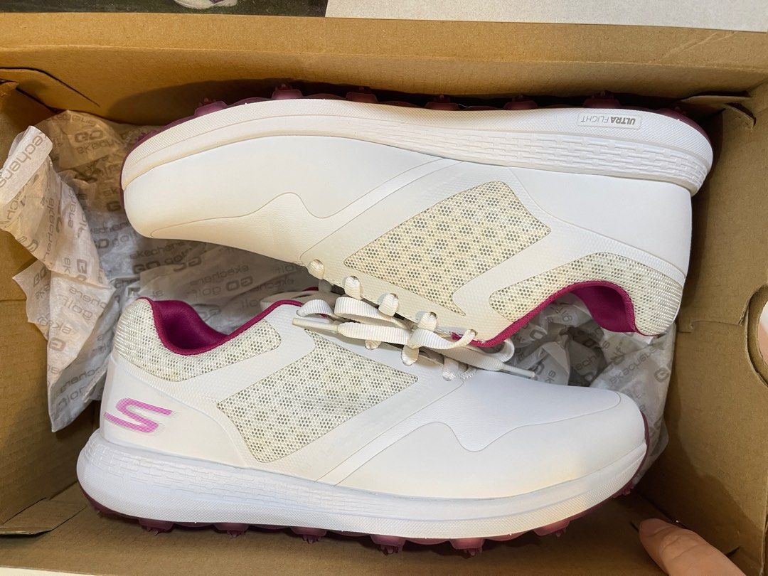White skechers sales golf shoes