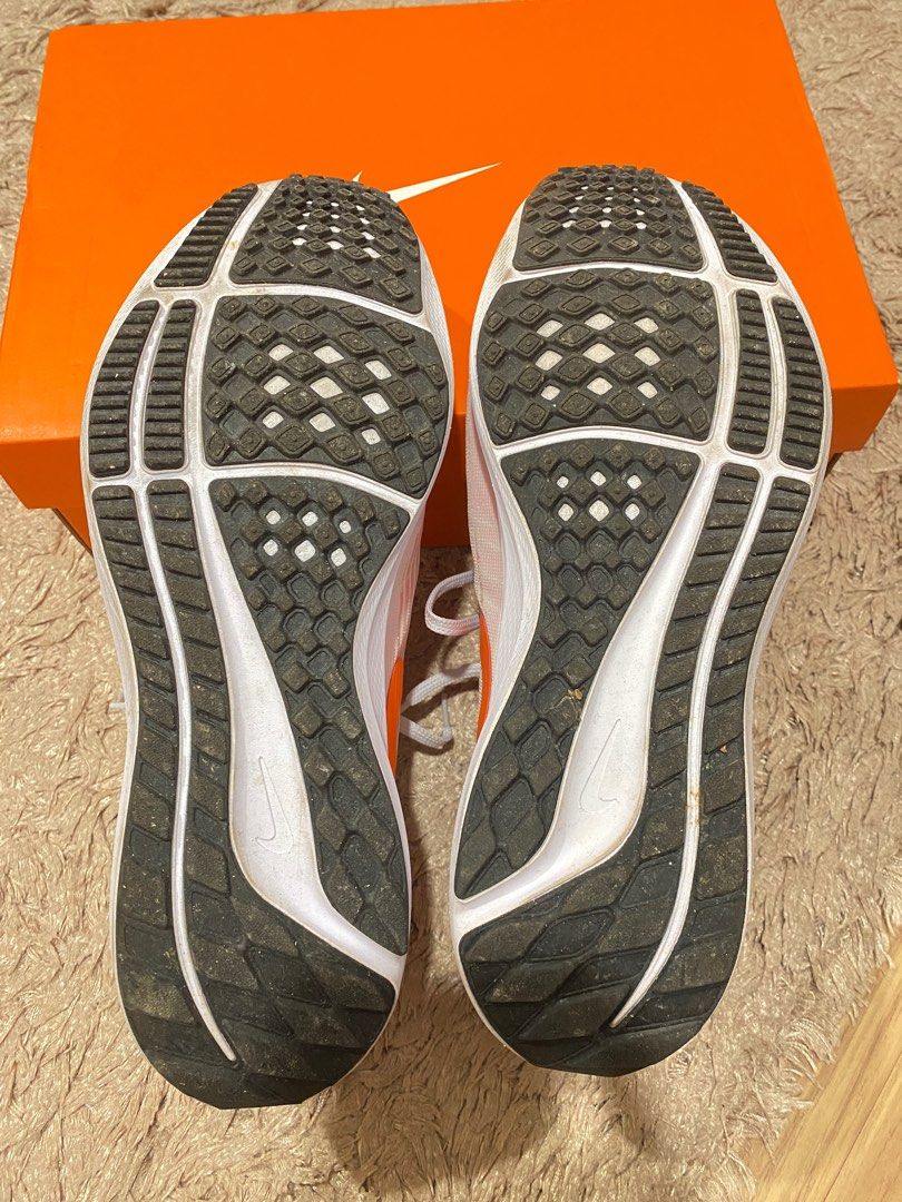 Nike Air Zoom Pegasus 39, Sports Equipment, Other Sports Equipment and