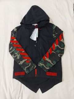 OFF WHITE BLACK RED GREEN CAMO JAKET OUTDOOR HOODIE FULL TAG MADE IN P.R.C AUTHENTIC MEWAH