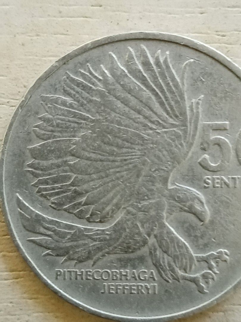 Old error coin (Category: Currency) located in Manila. Submitted by daffierqui28665 (Listing ID 1223421202, Image 1). Description: 1983 50 sentimo error coin Philippine.
