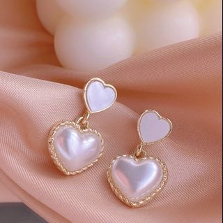 S925 French Cat Eye Pearl Heart Earrings (No. B7)