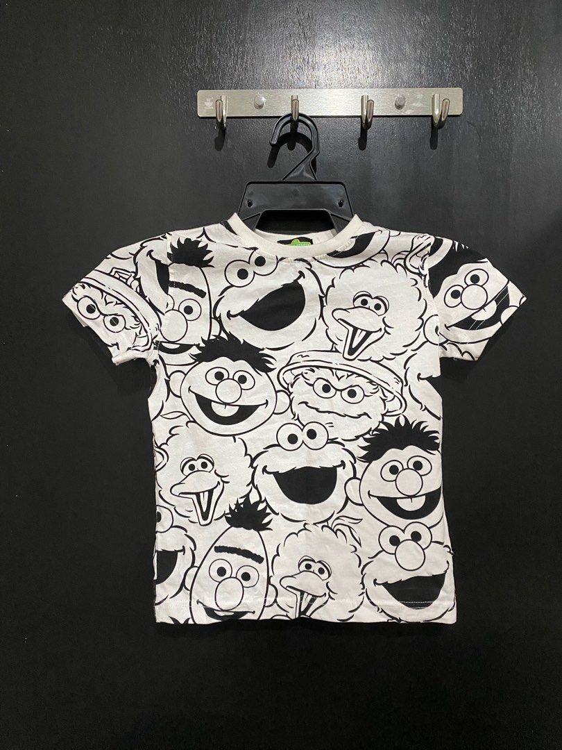Sesame street black and white print tshirt, Babies & Kids, Babies