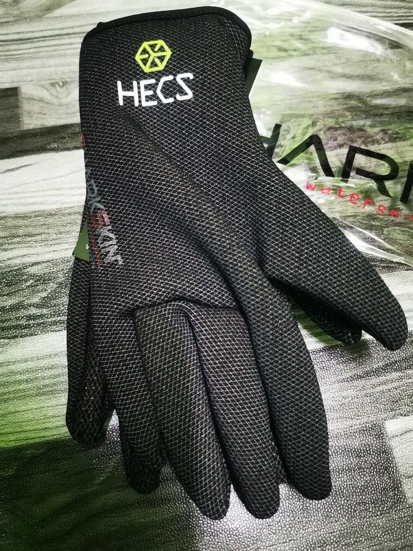 Shark Skin Diving Glove, Sports Equipment, Other Sports Equipment and