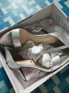 (Category: ) located in . Submitted by shopwiseee (Listing ID 1223429716, Image 1). Description: .