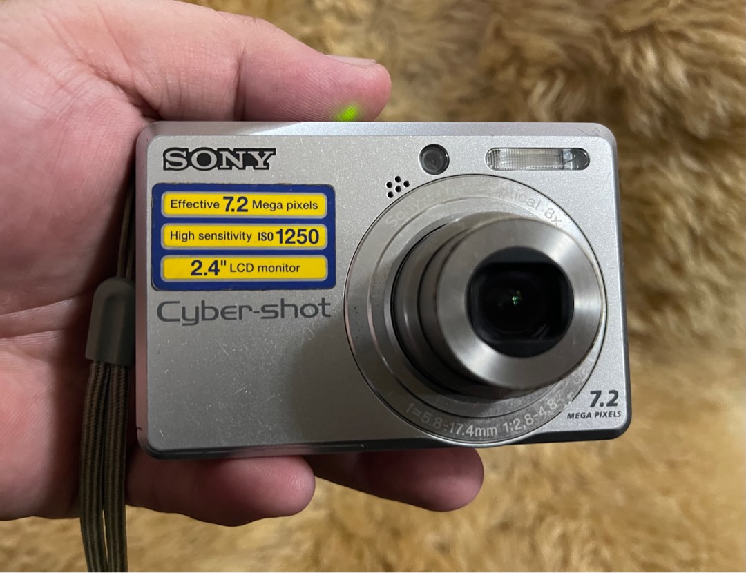 Sony Cybershot DSCS730 Digital Camera, Photography, Cameras on Carousell