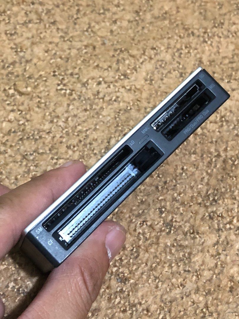 Sony multi card reader and writer model MRW62E, Computers & Tech, Parts