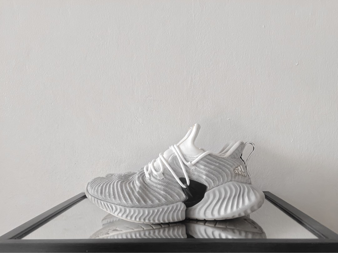 SUPER SALE Adidas AlphaBounce Instinct Cloud White Grey Two