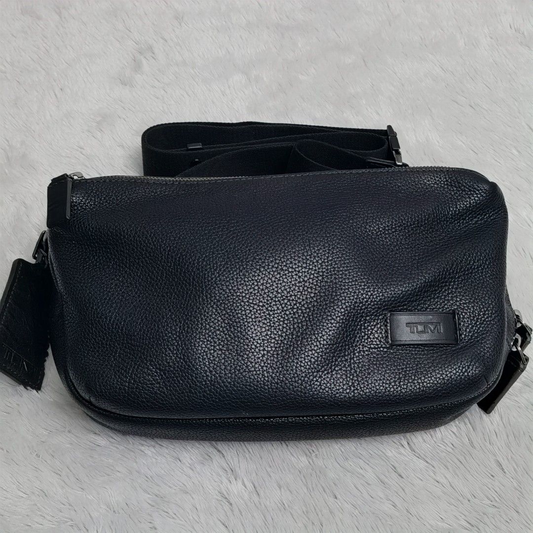 Tumi daniel utility pouch full leather original