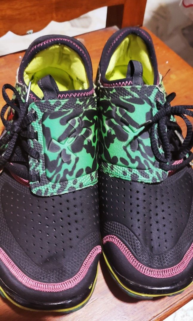 Under armour outlet frog shoes