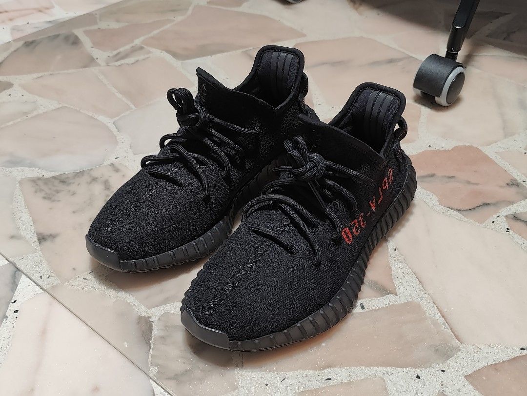 US8.5 adidas Yeezy 350 v2 Bred