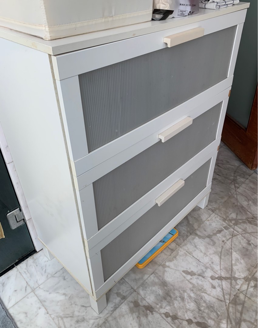 Used chest of Drawers, Furniture & Home Living, Furniture, Shelves