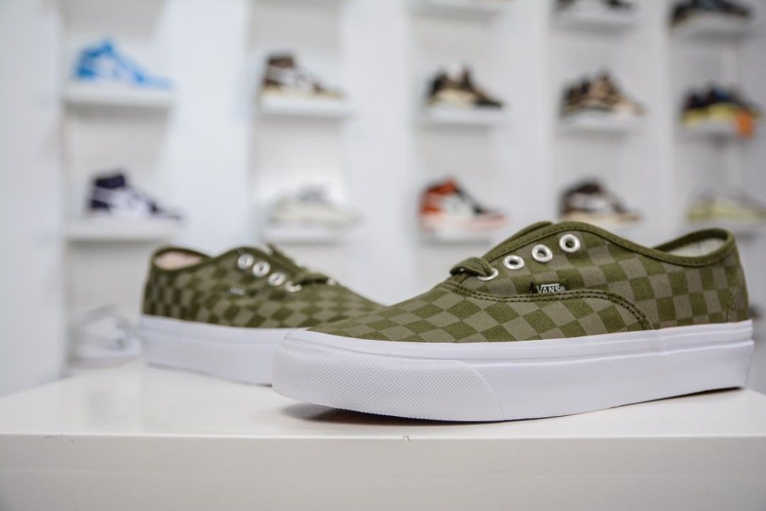 Checker authentic deals vans
