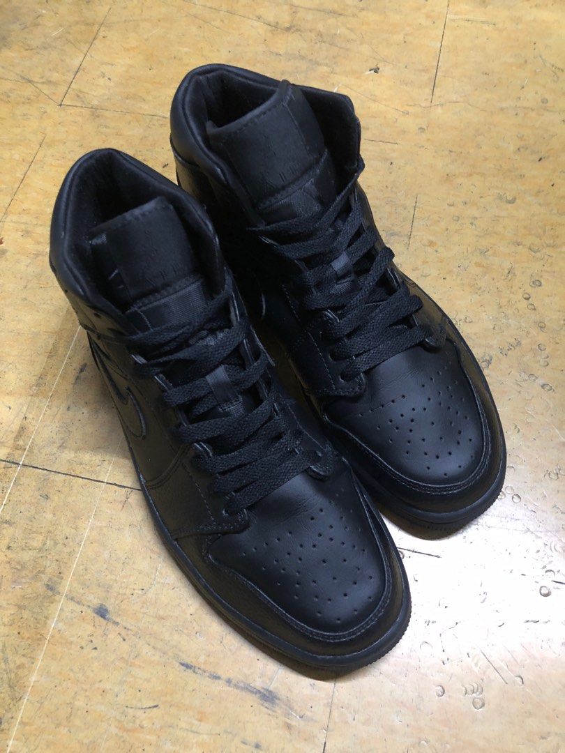 Air Jordan 1 Mid Triple Black 27 cm Men s Fashion Footwear