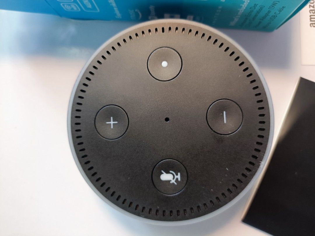 Alexa Echo dot on Carousell