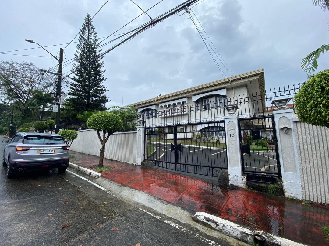 Ancestral House for sale in Monte Vista Marikina near Ateneo Katipunan