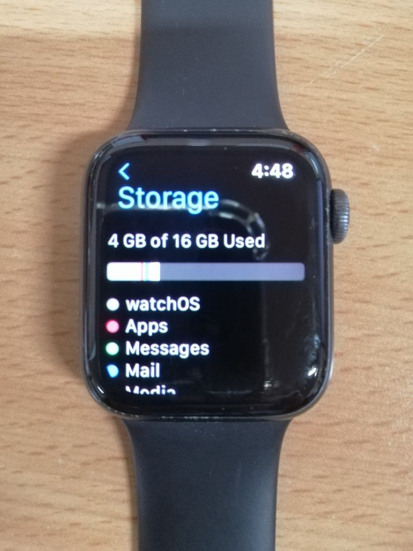 Apple watch 3 4gb storage sale