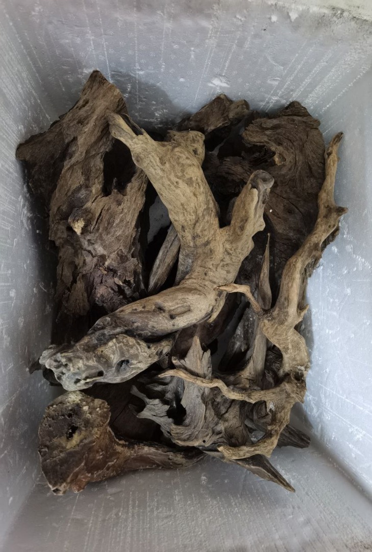 AQUASCAPE DRIFTWOOD & STONE HARDSCAPE, Pet Supplies, Homes & Other Pet