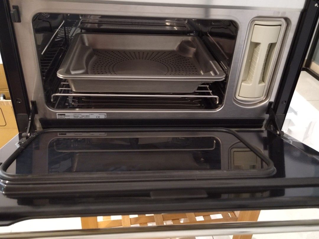 Ariston steam oven MSKA103X, TV & Home Appliances, Kitchen Appliances