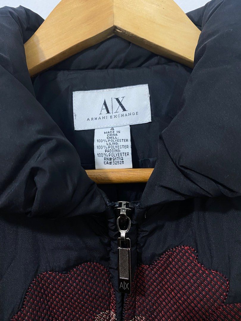 Armani Exchange - Floral Puffer jacket, Women's Fashion, Coats, Jackets and  Outerwear on Carousell