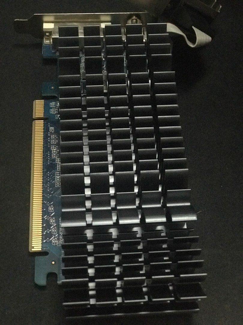 Asus gt store 620 2gb