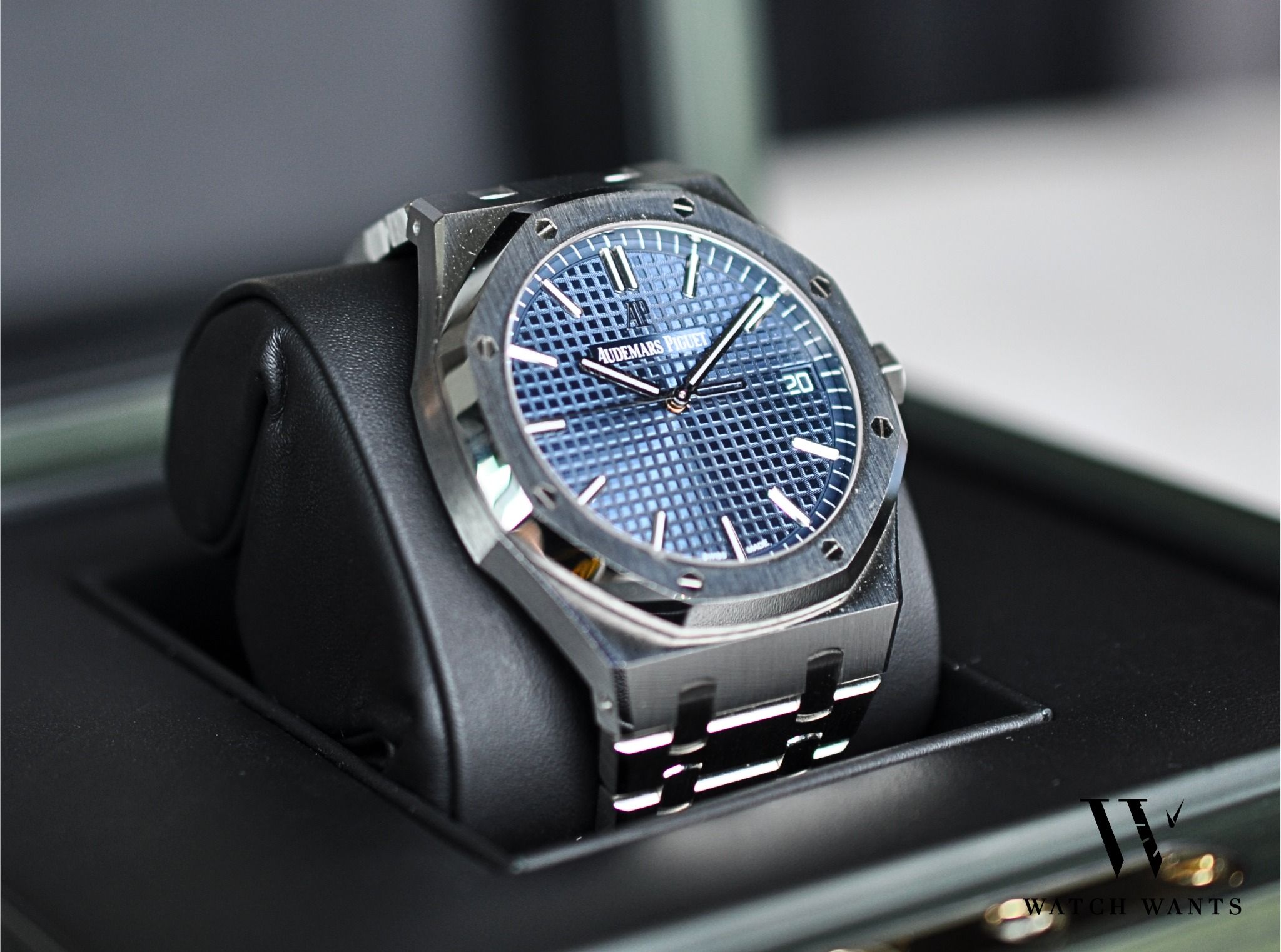 Audemars Piguet AP Royal Oak 15500ST 15500 Blue Dial 41mm
