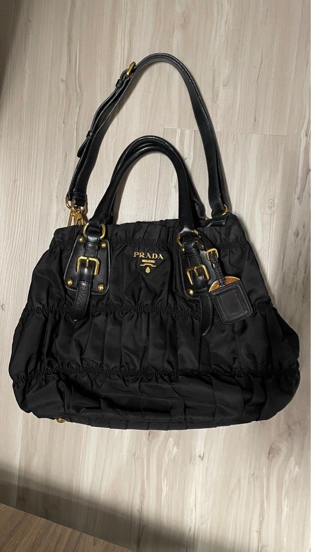 Gaufre prada sale