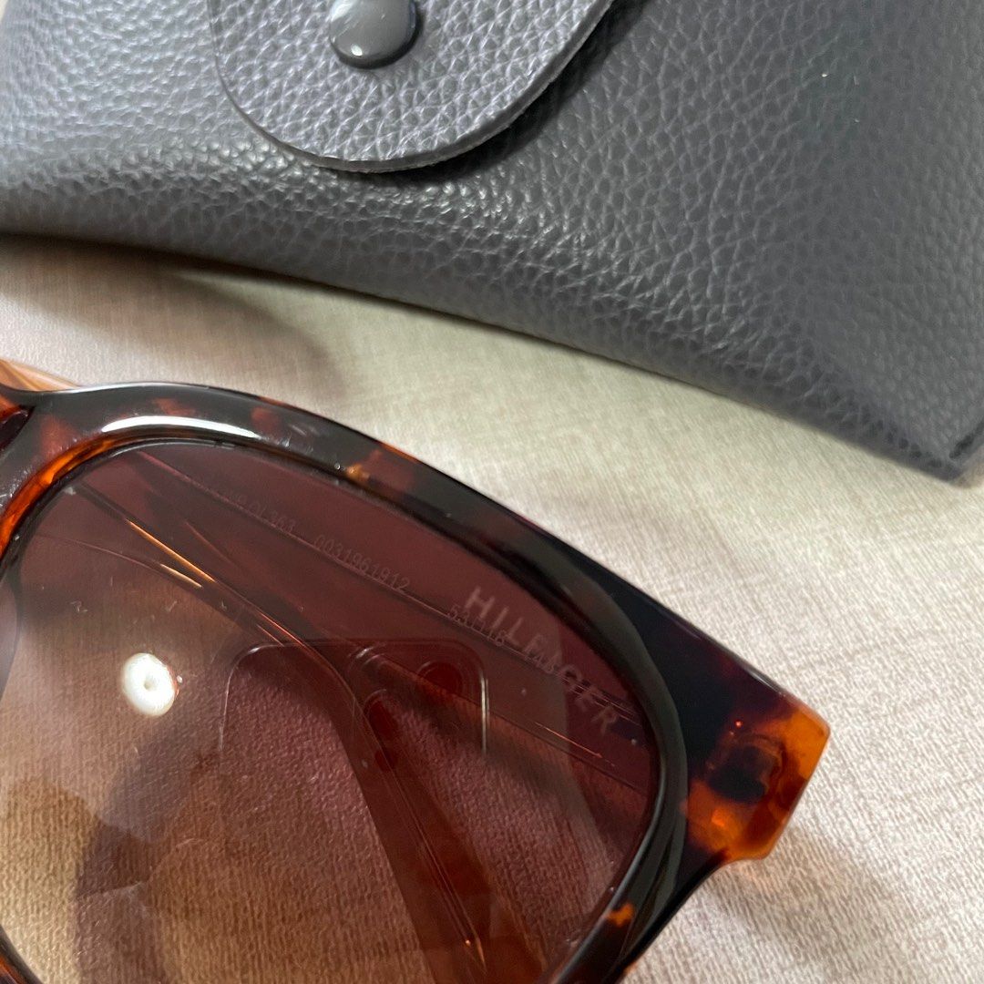 Authentic Tommy Hilfiger Sunglass (Category: Sunglasses & Eyewear) located in Cebu City. Submitted by myrosieposie (Listing ID 1218428365, Image 2). Description: Proof of transaction is on the last pic. Bought from a personal shopper on IG .
