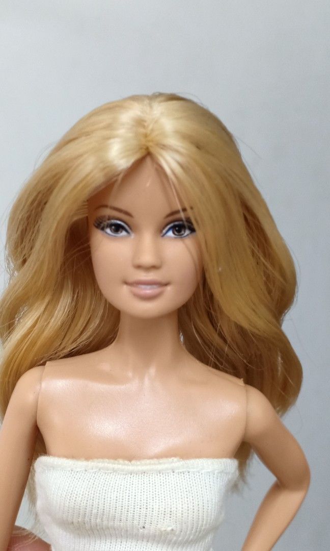 Barbie basics no.11 002 doll Hobbies Toys Toys Games on