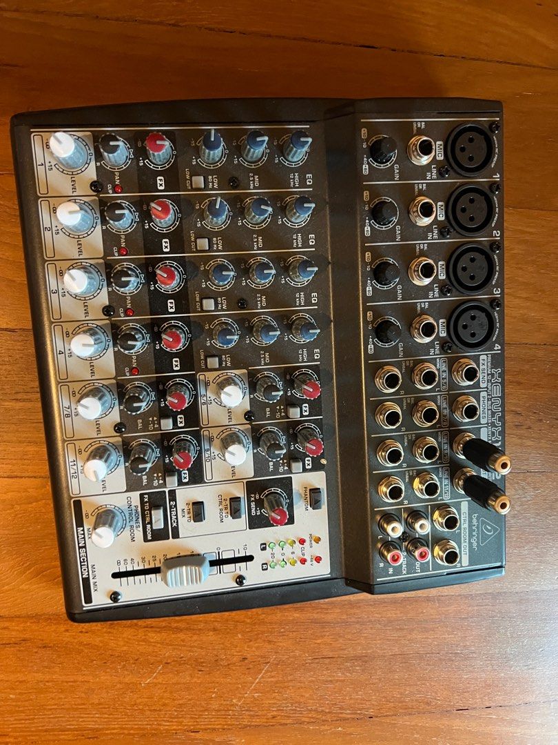 Behringer Karaoke Set, Hobbies & Toys, Music & Media, Music Accessories