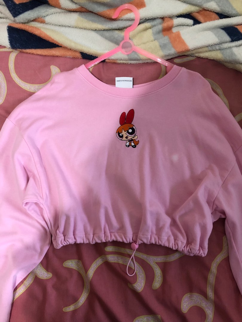 bershka powerpuff girls sweater Fesyen Wanita Pakaian Wanita Baju Luaran di Carousell