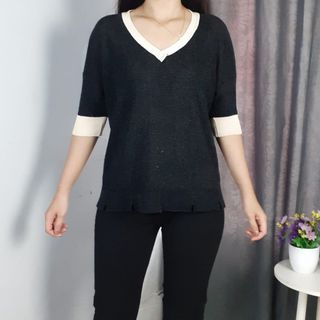 black top/knitwear/oversized dress /tunik/shirt/long dress/ sweatshirt/sweater/atasan/kaos/blouse/ outer/outwear/