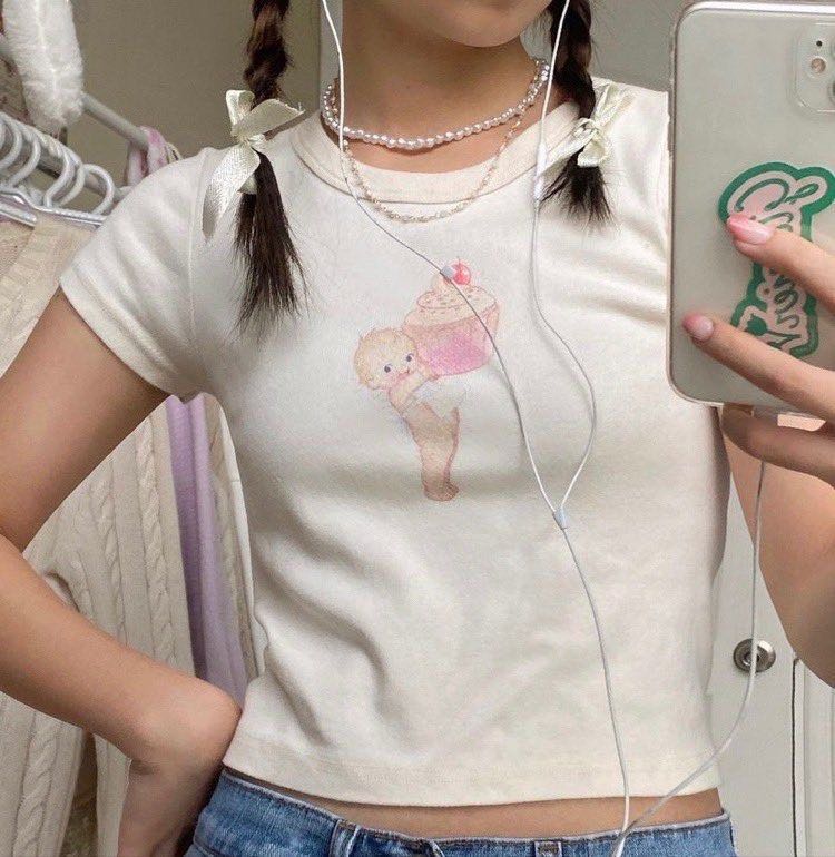 brandy melville cupcake baby ashlyn top, Women's Fashion, Tops, Shirts