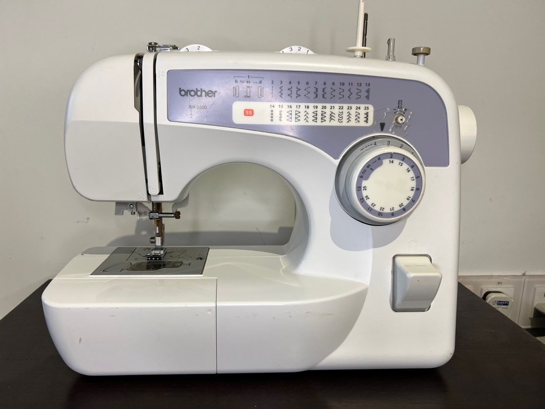 Brother Sewing Machine BM 2600, TV & Home Appliances, Other Home