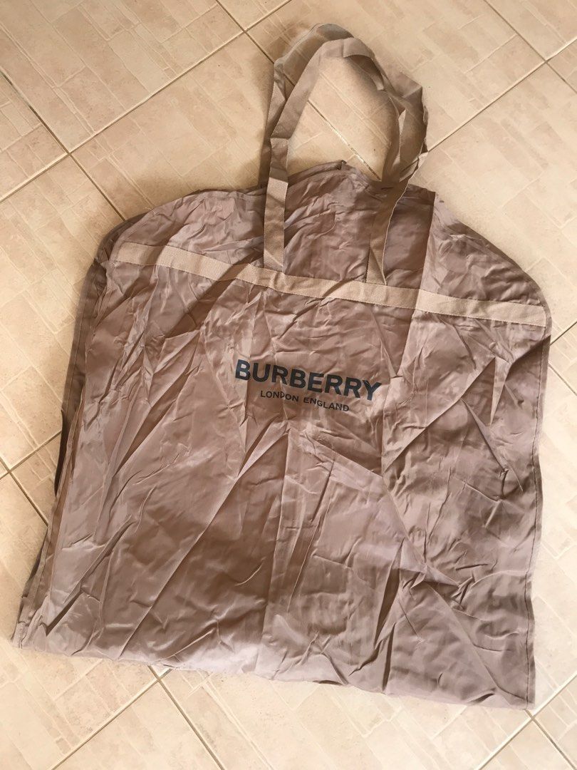 Burberry suit bag store