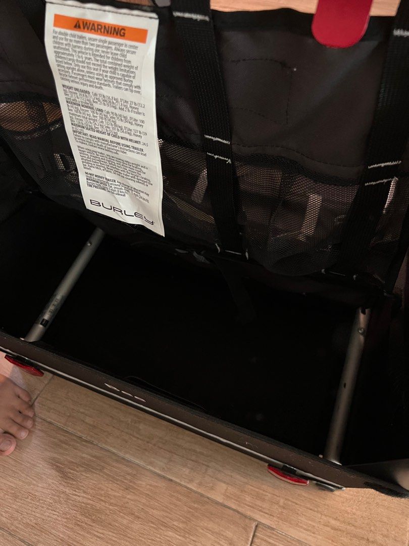 Burley Bee bike trailer, Sports Equipment, Bicycles & Parts, Parts