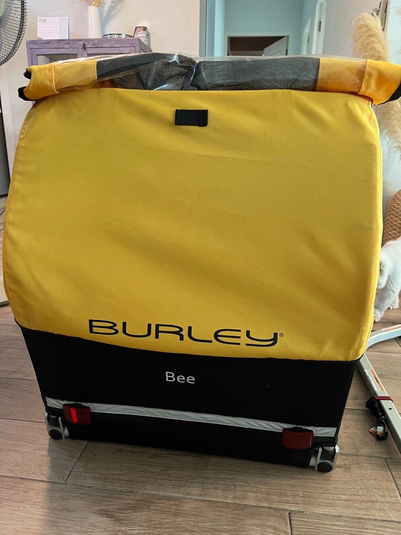 Burley Bee bike trailer, Sports Equipment, Bicycles & Parts, Parts