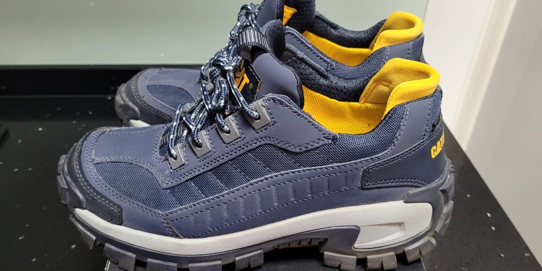 Cat steel hotsell toe trainers