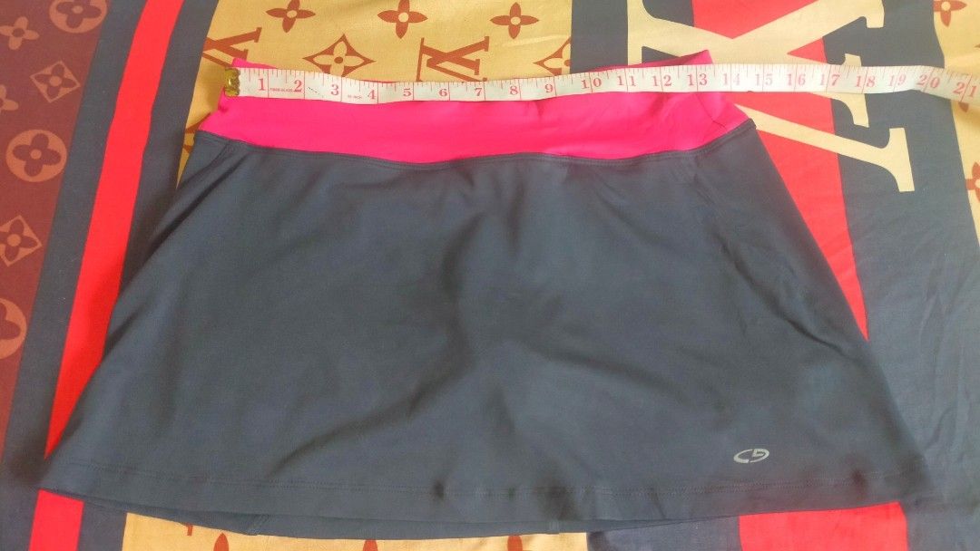 Champion Tennis skirt (Category: Activewear) located in Cebu City. Submitted by angel178 (Listing ID 1218494539, Image 1). Description: good condion.