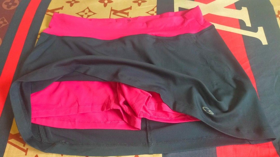 Champion Tennis skirt (Category: Activewear) located in Cebu City. Submitted by angel178 (Listing ID 1218494539, Image 2). Description: good condion.