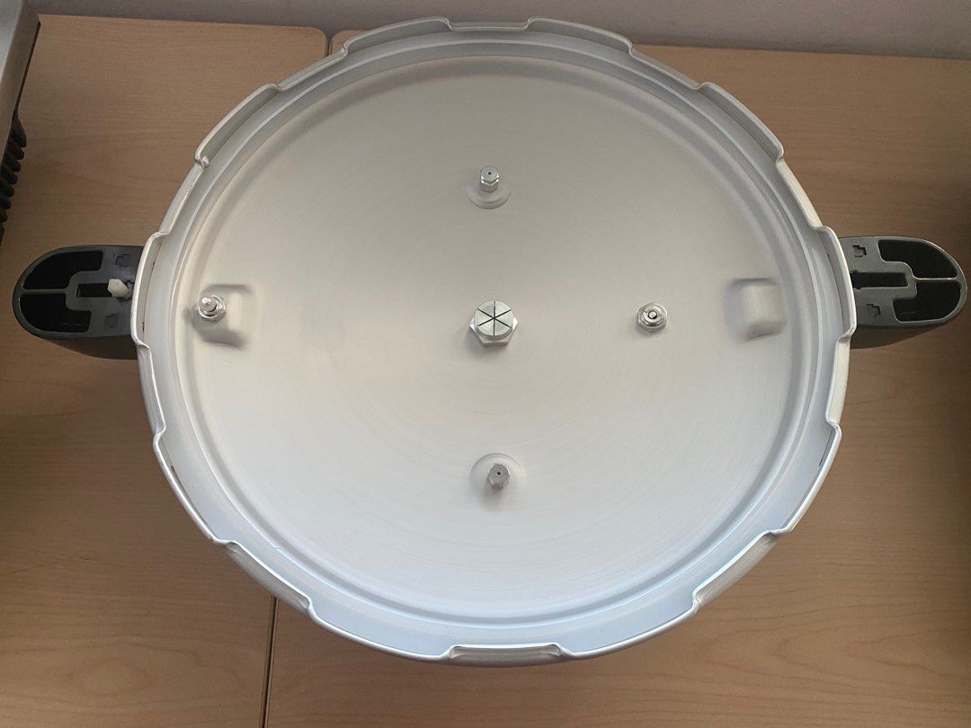 Commercial Pressure cooker for sale, TV & Home Appliances, Kitchen Appliances, Cookers on Carousell