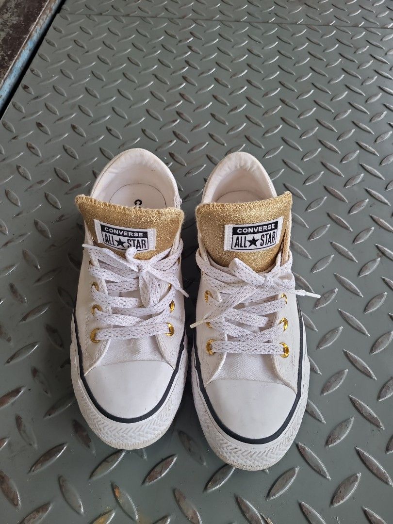 Converse all star sneakers Women s Fashion Footwear Sneakers on